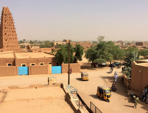 La estructura de adobe más alta del mundo, Agadez, Níger  (+VÍDEO)