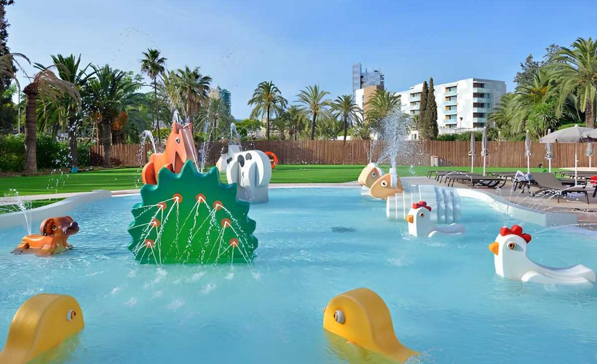 Descubre AquaFamily, juegos acuáticos infantiles con forma de animales 07