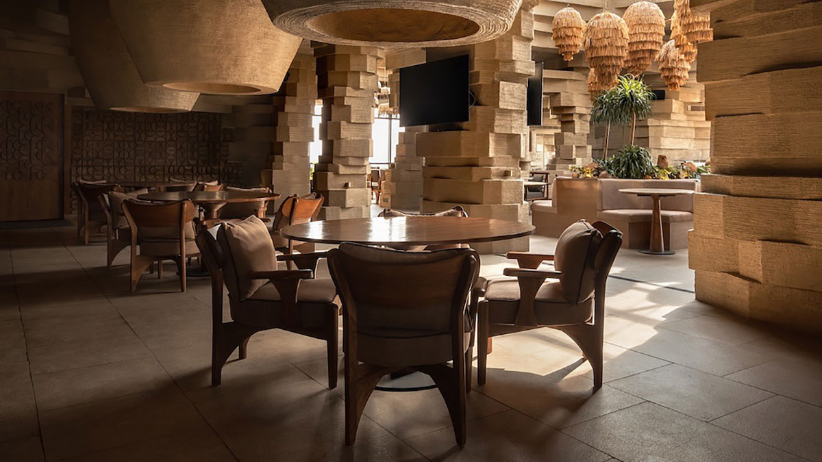 Un interiorismo paradójico: Mocha Pune Café, India