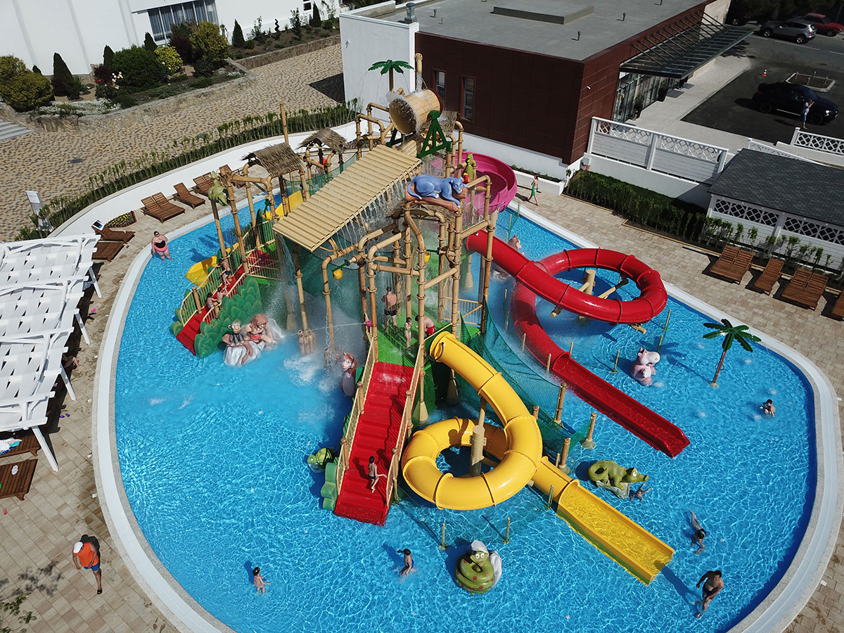 WaterParty-SB-Pools-06
