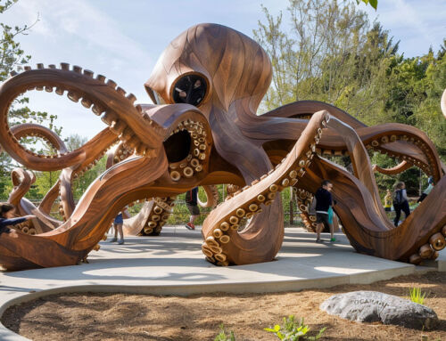 Arquitectura lúdica: un pulpo monumental de madera