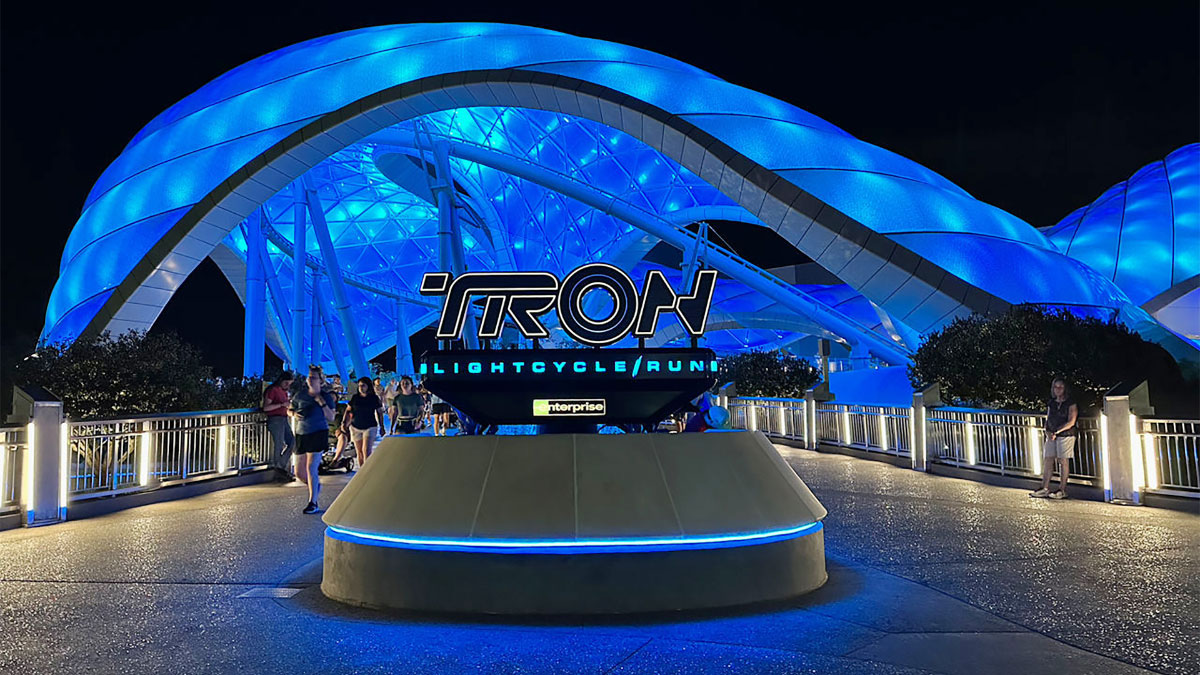 Aplicación de ETFE en arquitectura y tematización futuristas