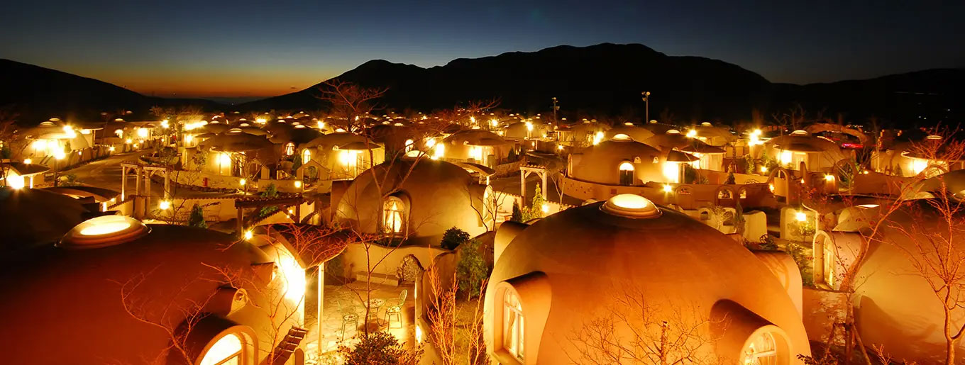 Unique-tourism-at-Aso-Farm-Land-03