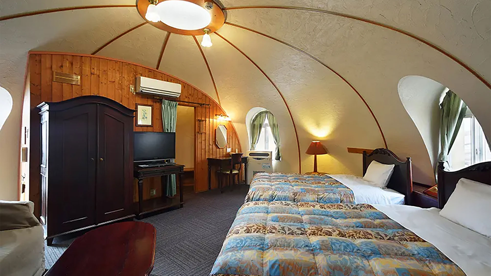 Unique-tourism-at-Aso-Farm-Land-09