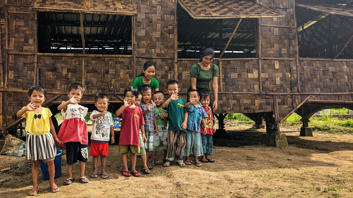 Prefabricated-bamboo-houses-01