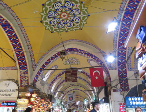 Historia de la arquitectura: Gran Bazar de Estambul, el mercado cubierto más antiguo y grande del mundo