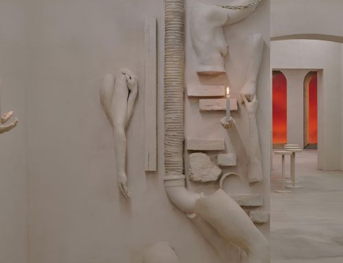 Tematización surrealista en un bar de Roma, Italia